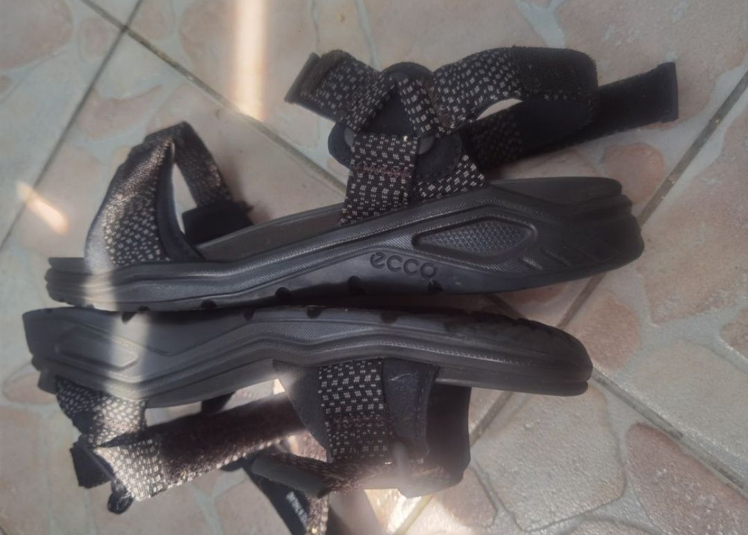 Ecco x trinsic 43й отличное состояние