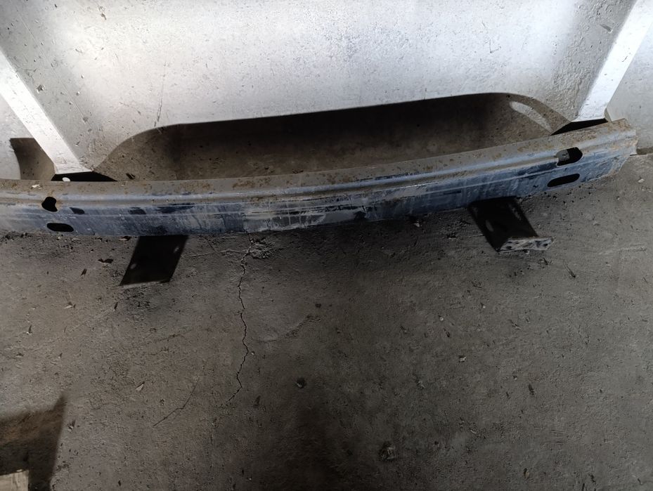 Усилитель заднего бампера Toyota Camry30