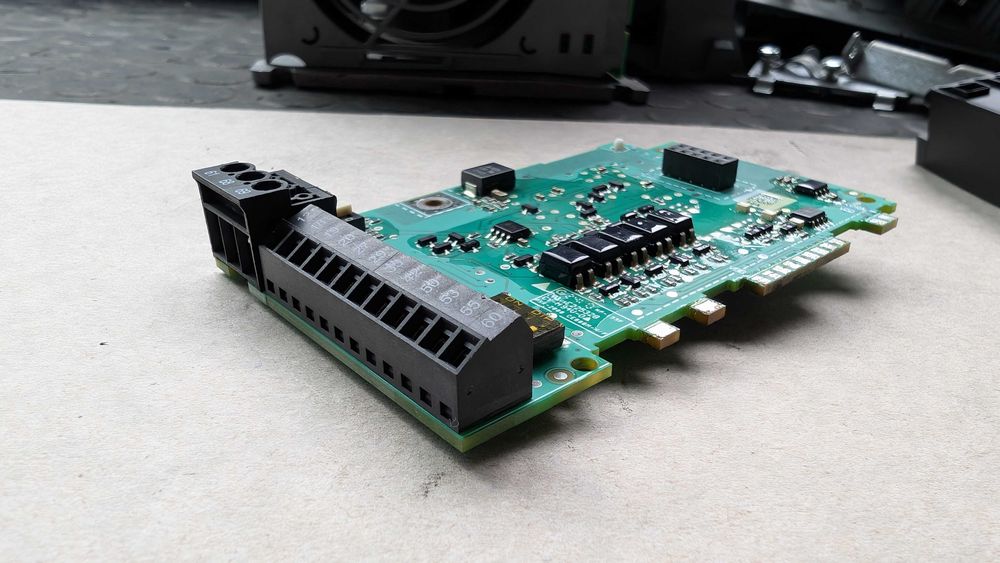 Плата керування до частотних перетворювачів Danfoss Micro Drive FC 051
