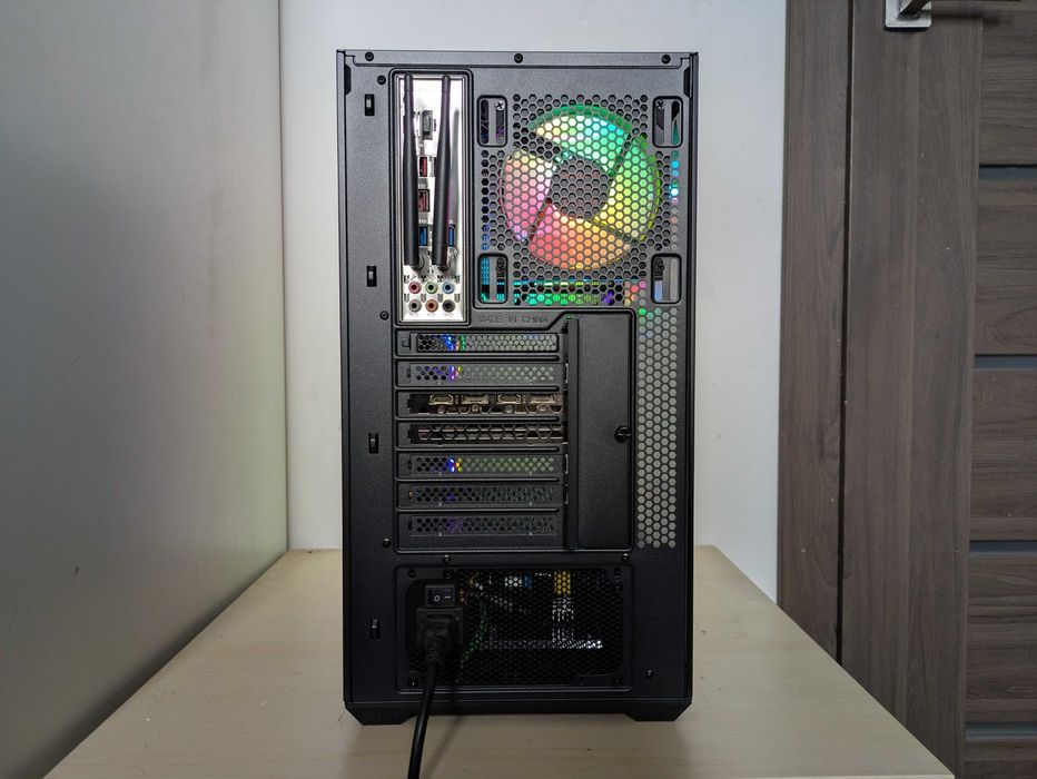 MOCNY KOMPUTER do gier Ryzen 5 7500F ARGB RTX 3060 32GB DDR5 1TB WIFI