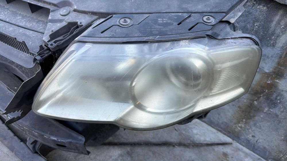 Ótica esquerda  Vw Passat