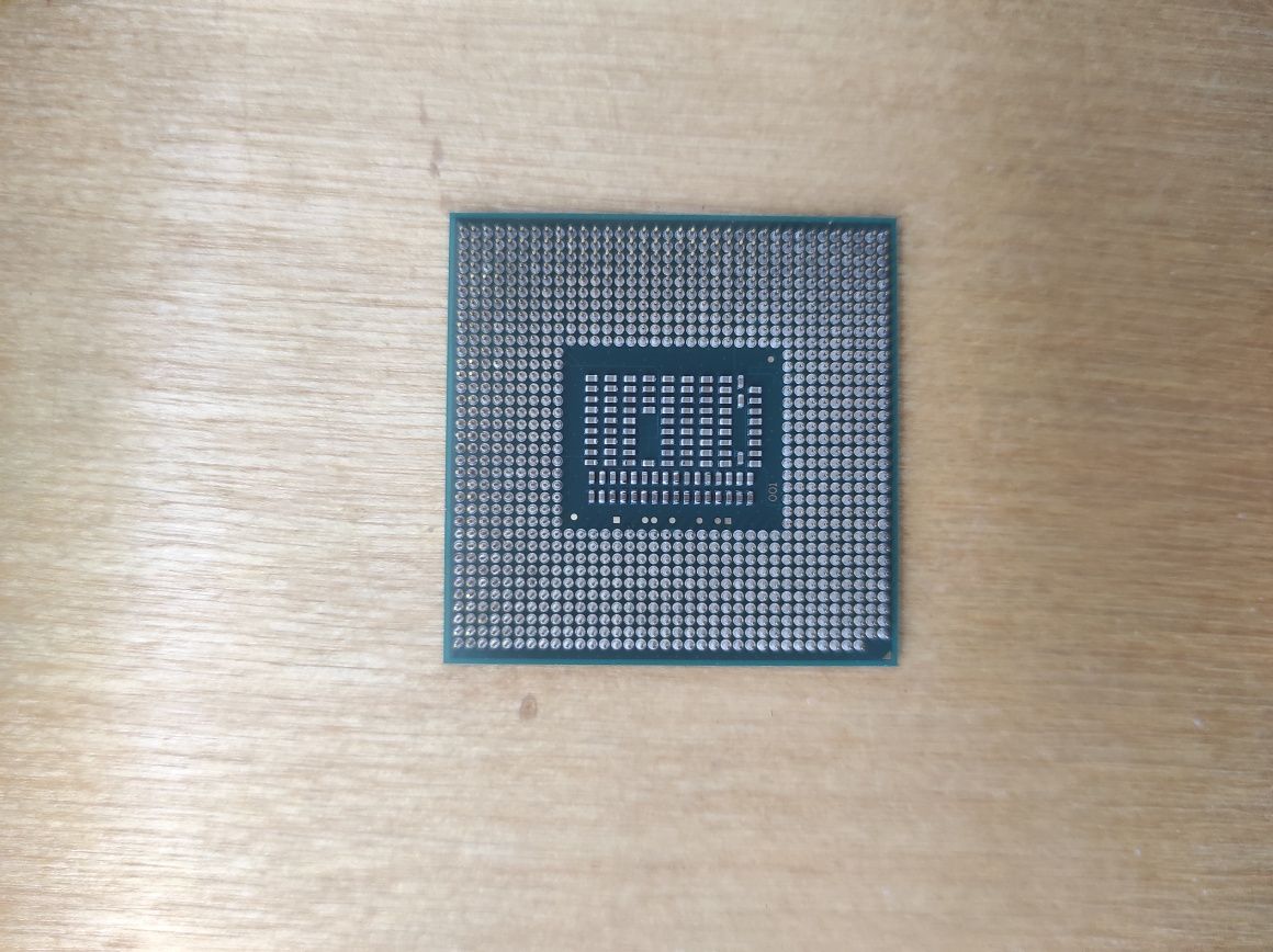 Процесор Intel Core i3-3110M  2,40 ГГ