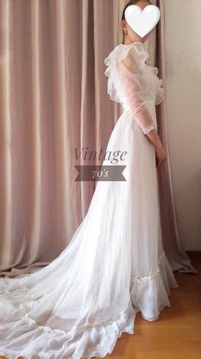 Suknia ślubna vintage z trenem 70s r. 36 długi rękaw