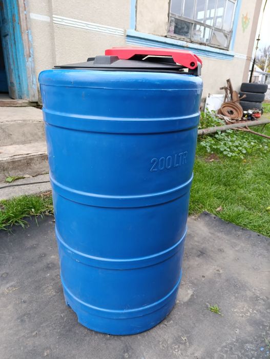 Бочка 200 л під оприскувач