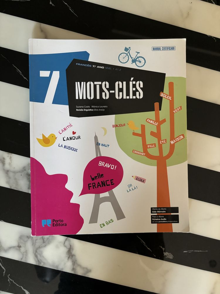 Manual de Francês 7°ano Porto Editora