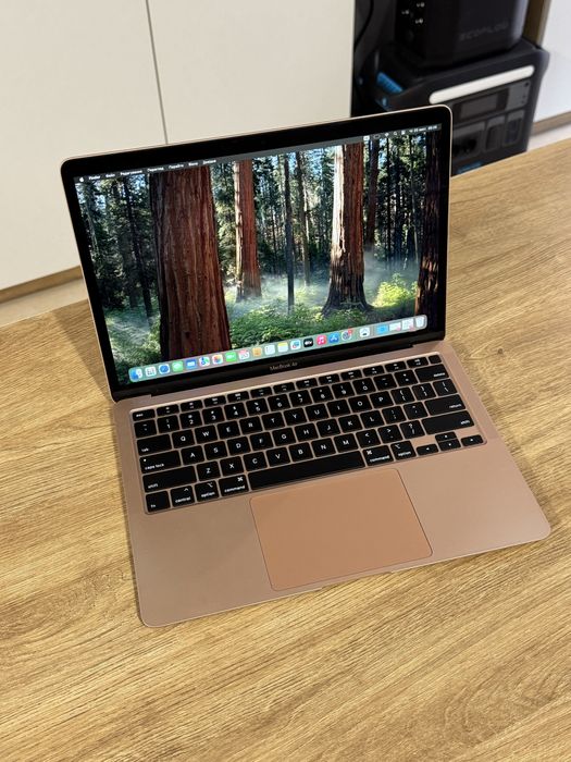 MacBook Air 13” 2020 — Rose Gold — i7 / 16GB / 512GB — Батарея: 100%