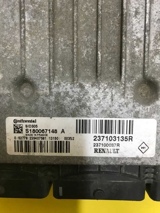 Блок управління двигуном Renault Scenic S180067148
