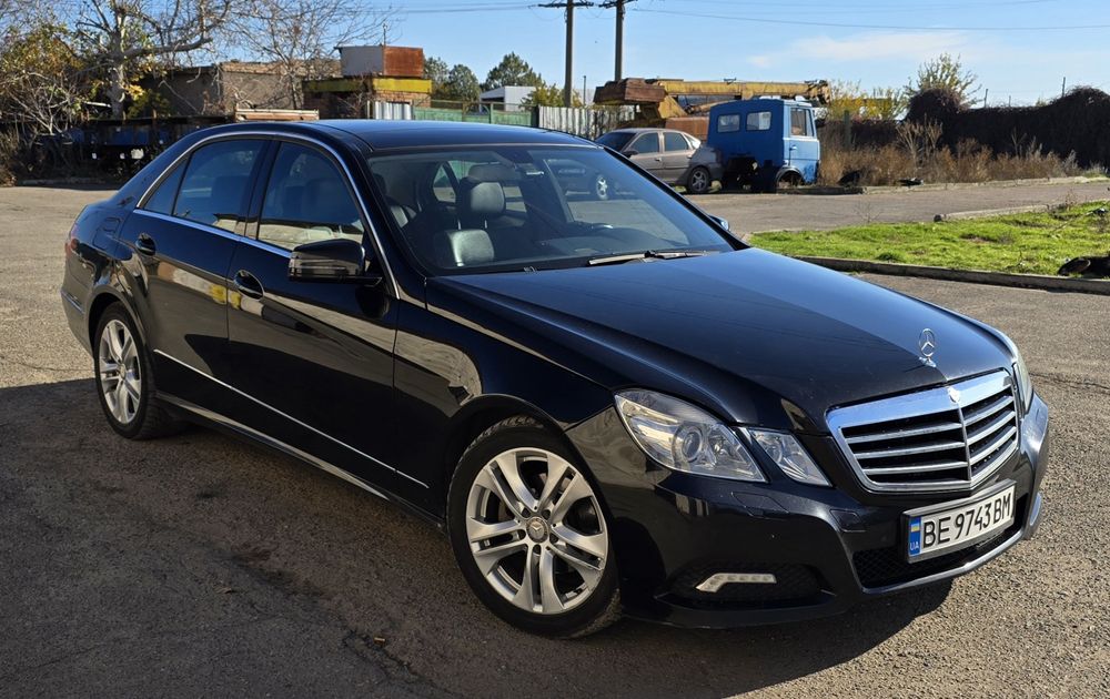 Мерседес W212 E200