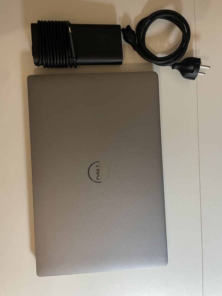 Laptop Dell latitude 5421 i7 32GB RAM windows 11 Pro