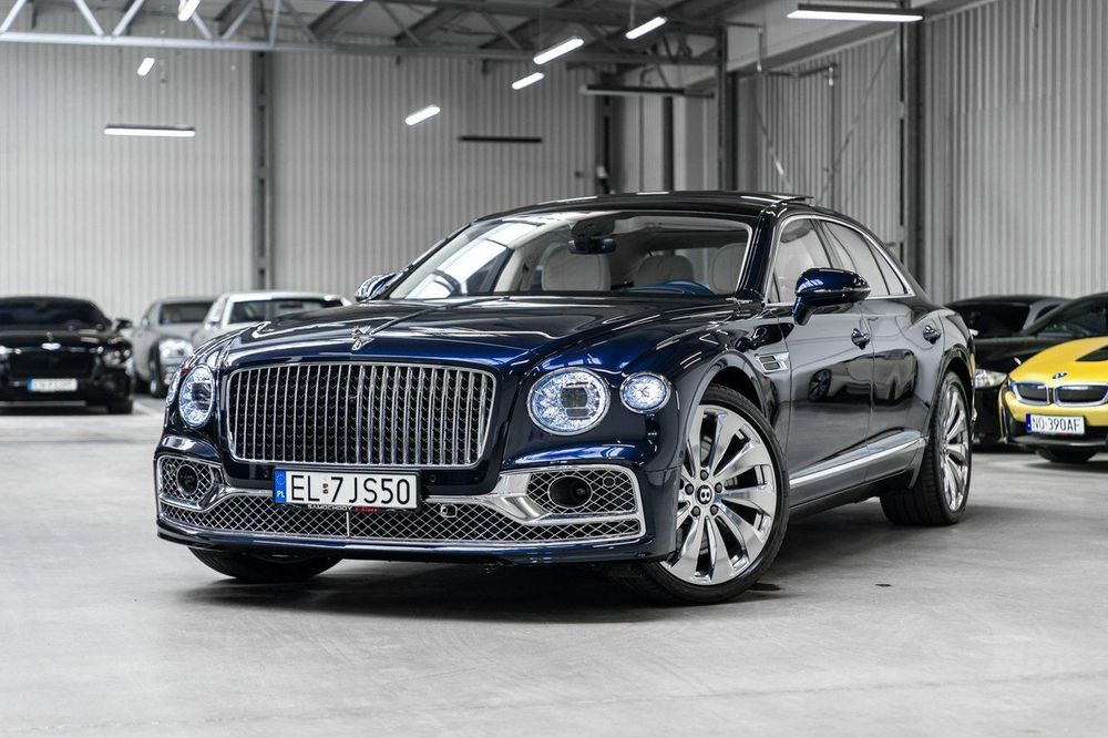 Bentley Flying Spur V8. Gwarancja 04.2026. Bang & Olufsen. Head-Up. Masaże.