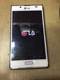 Телефон LG P705 white