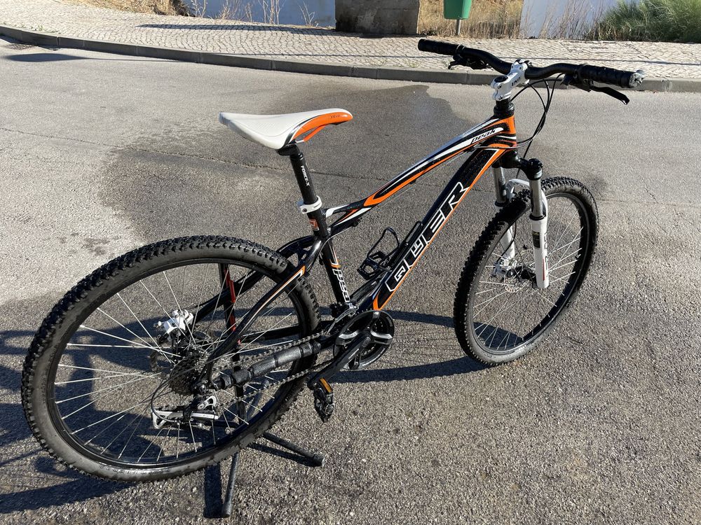 Bicicleta de BTT