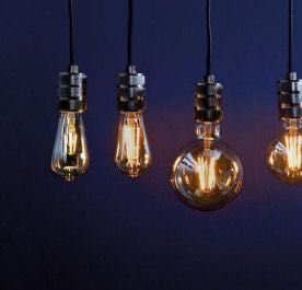 OZDOBNA  ŻARÓWKA LED G95 4W E24 Ciepłe światło 1800K NOWA
