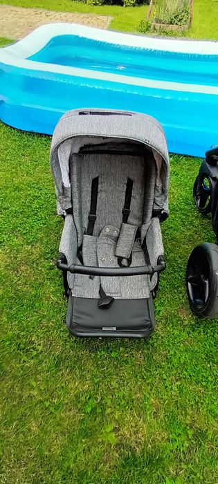 Wozek z pełnym wyposazeniem