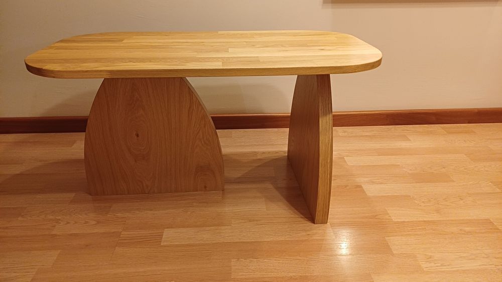 Stolik kawowy owalny