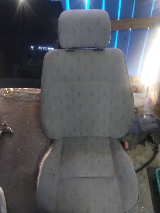 Volkswagen T4 fotel prawy przód pojedynczy