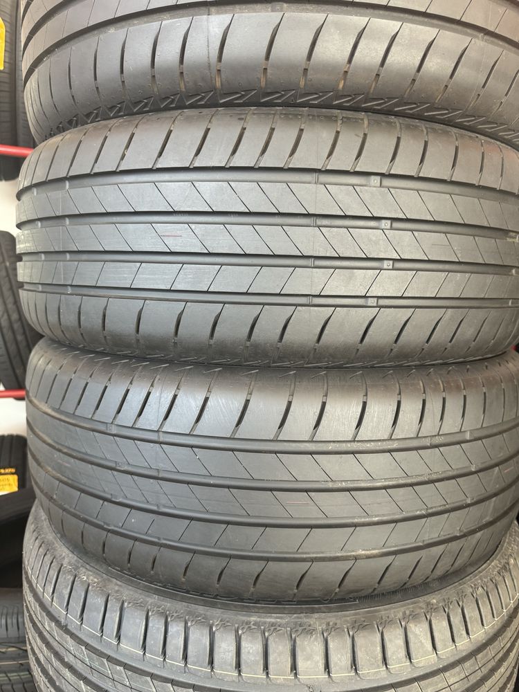 Комплект літніх шин 235/55/18 Bridgestone T005 летние шины