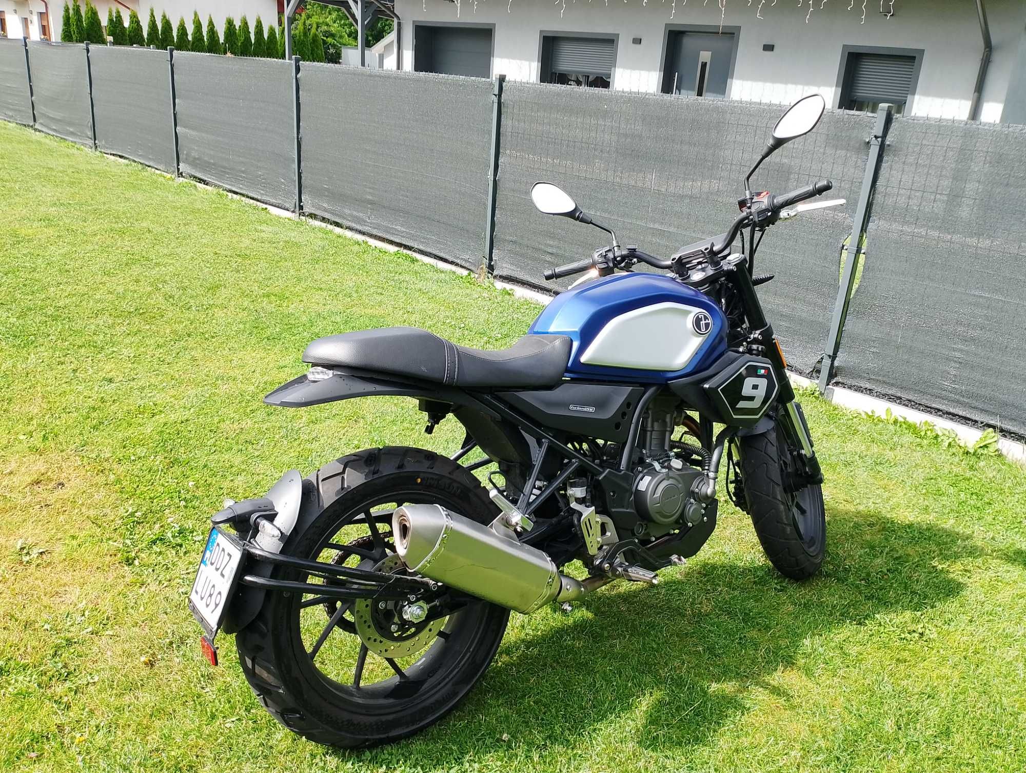 Junak Furious 125