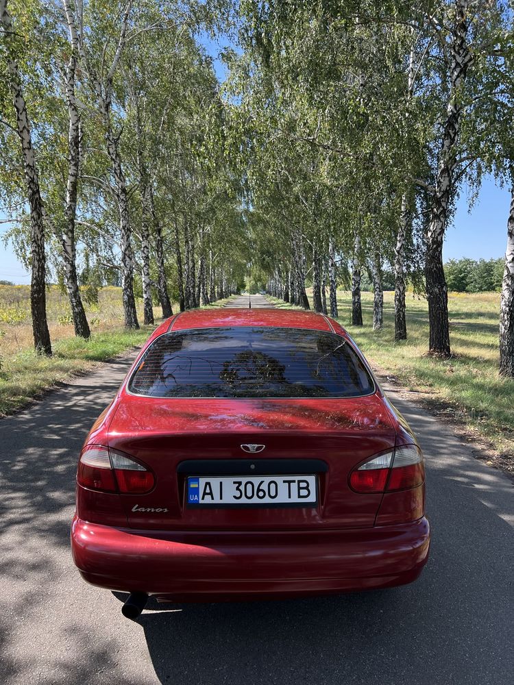 Daewoo Lanos.