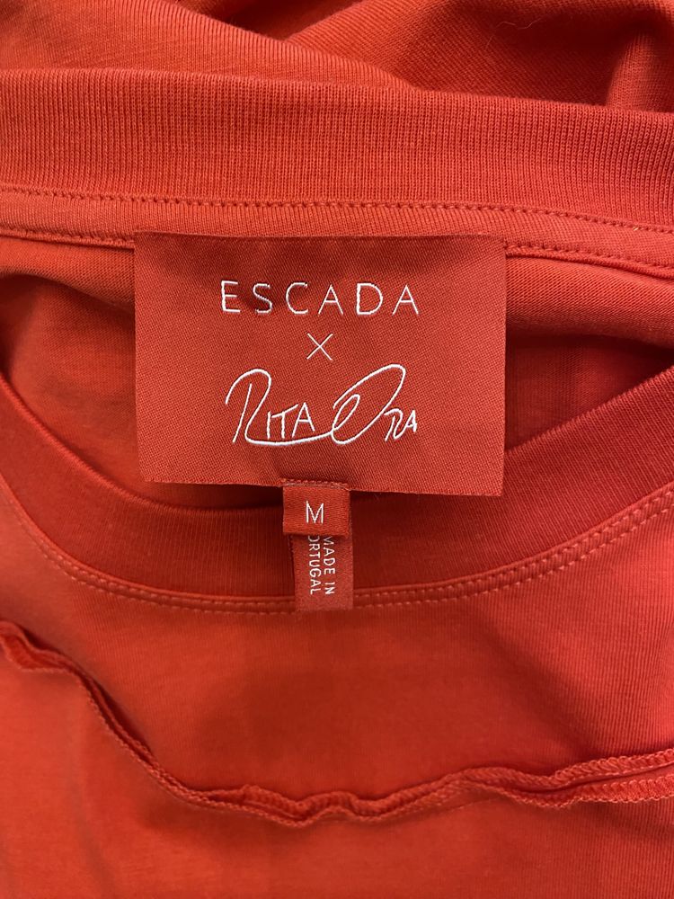 Нова червона фатболка Escada. Люкс бренд. Оригінал.