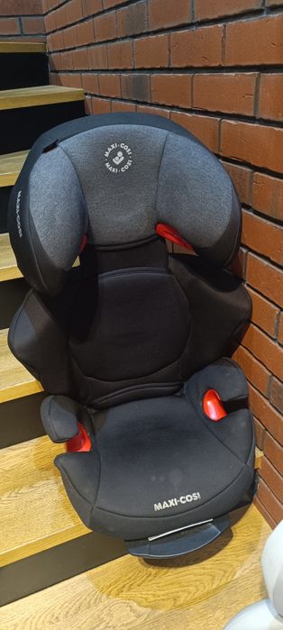 Foteliki samochodowe 15-36 kg