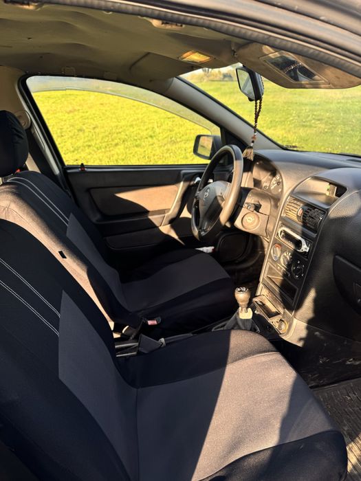Автомобіль Opel Astra 1.4  Опель астра