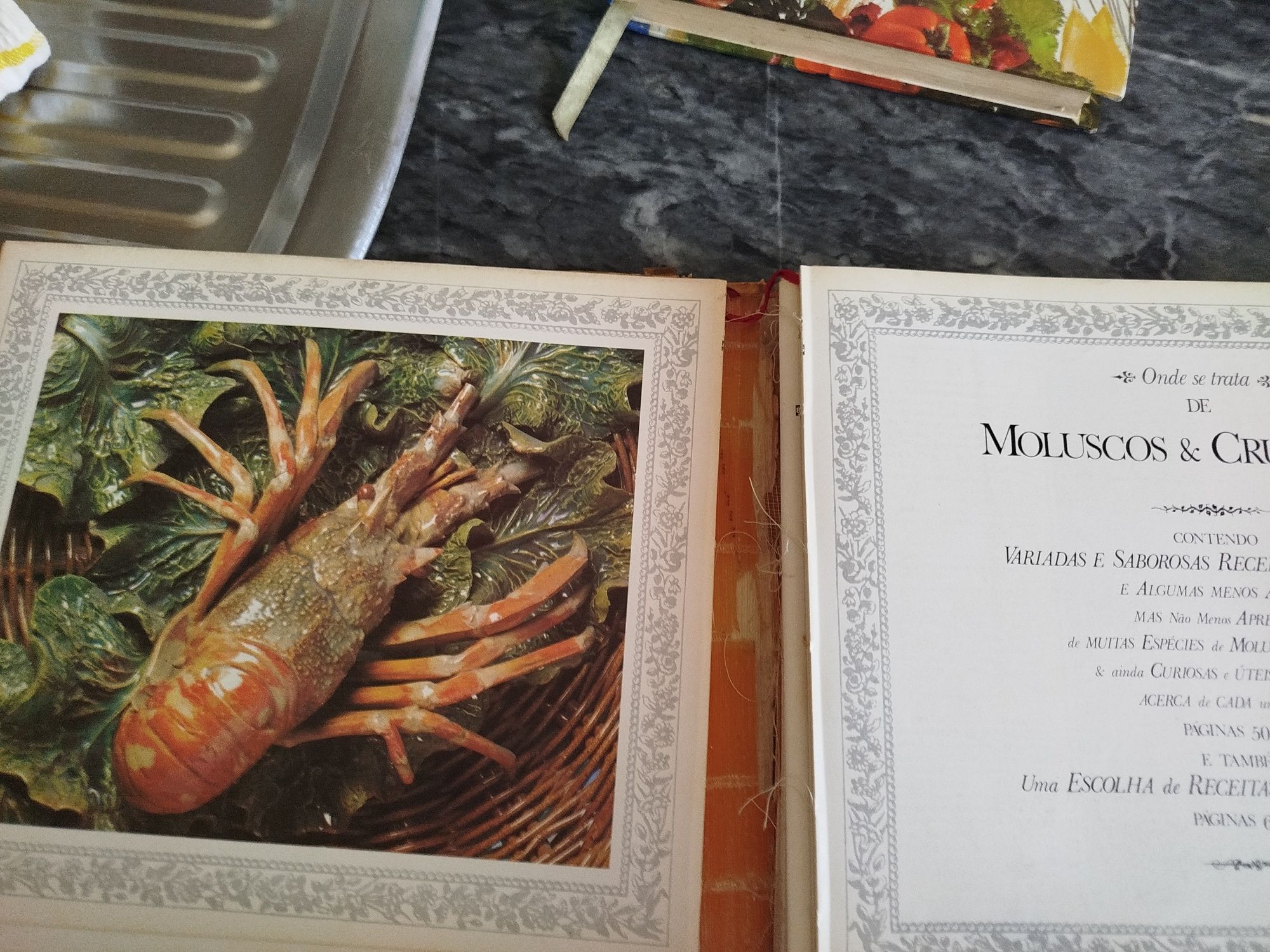 Três livros de receitas diferentes,o valor não é de todos