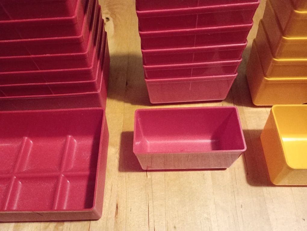 Pudełka do segregacji LEGO
