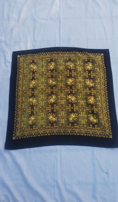 Старовинна хустка оберіг, з хрестами.