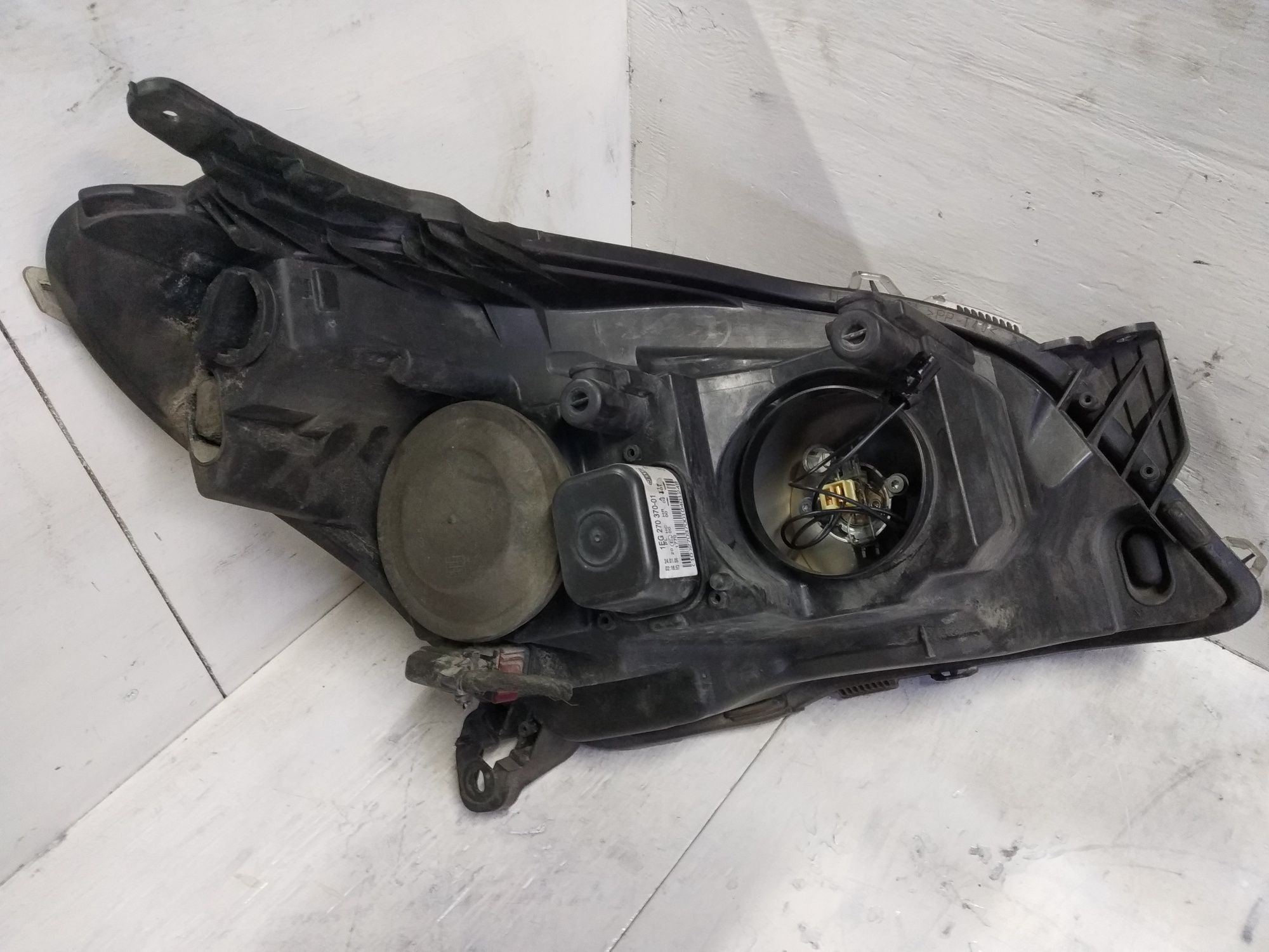 Фари передні Opel Astra H 24451033 24451032