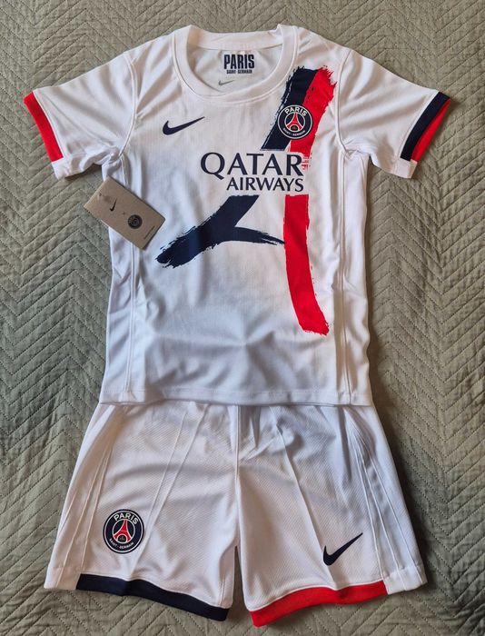 Strój piłkarski Paris Saint Germain PSG sezon 2025 super jakość