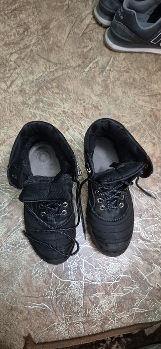 Зимові чоловічі кросівки Mida