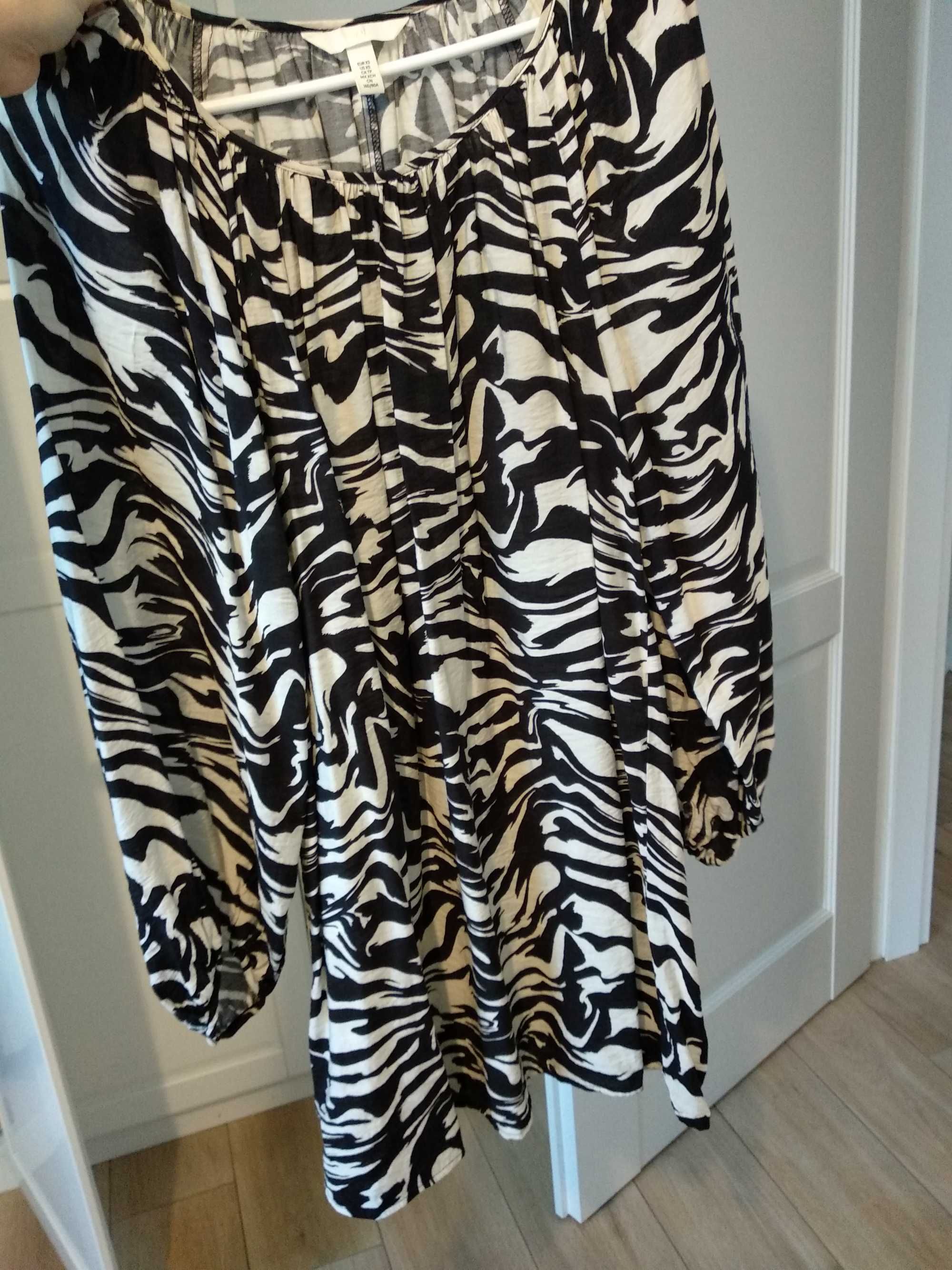 Sukienka H&M zebra panterka 34 czarno biała