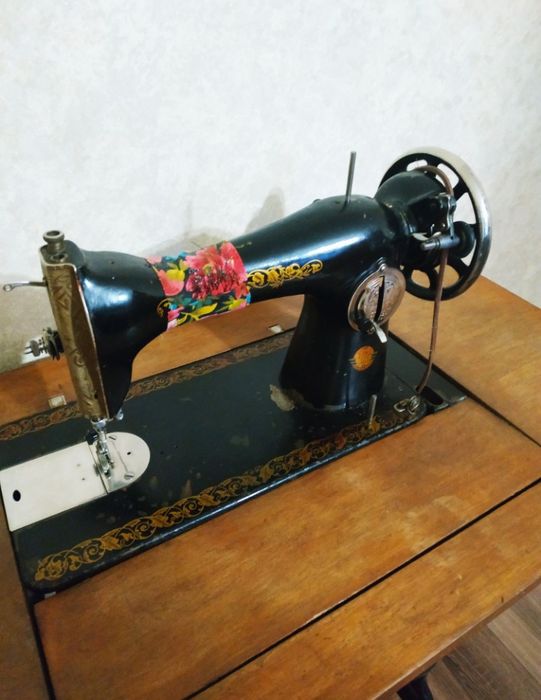 Швейна машинка кожний привід
