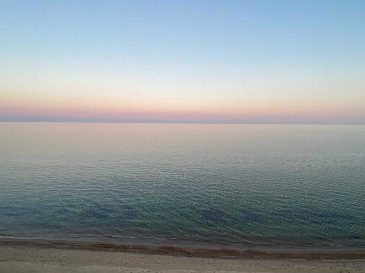 Здається будиночок біля моря у Санжійці