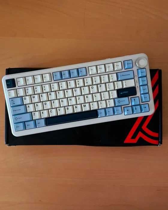 Teclado Ajazz AK820Max Plus