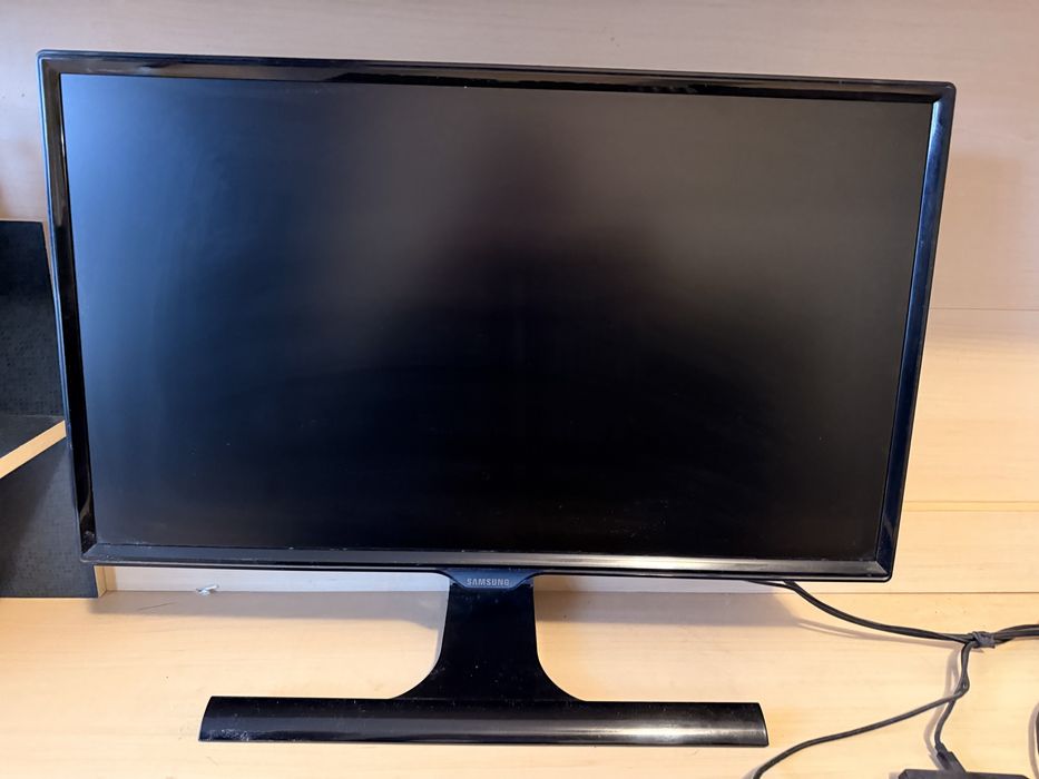 Компьютер и монитор