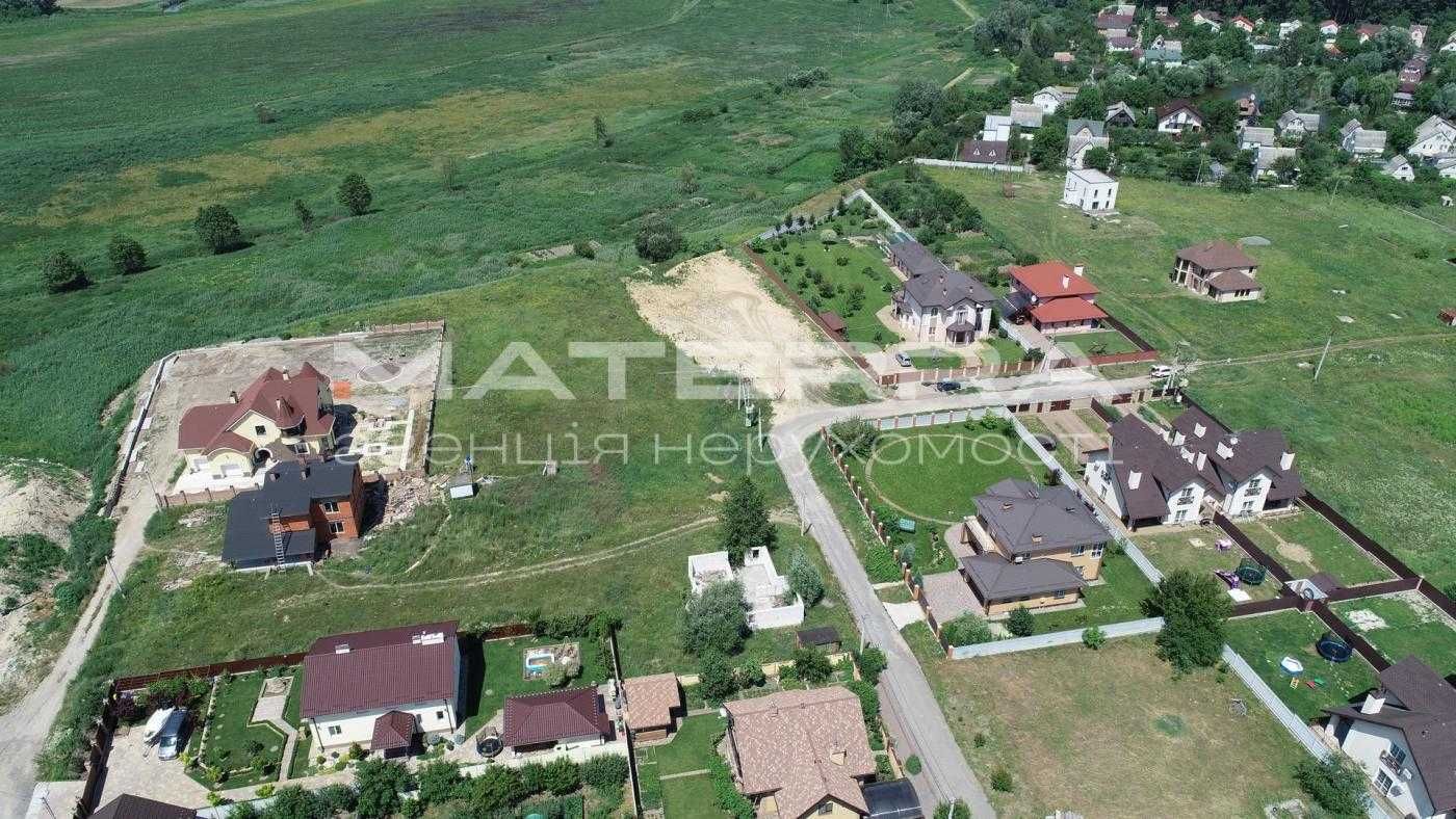 Бобриця продаж будинку біля лісу та озер