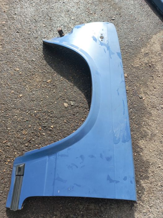 Продам крило ліве 2107.