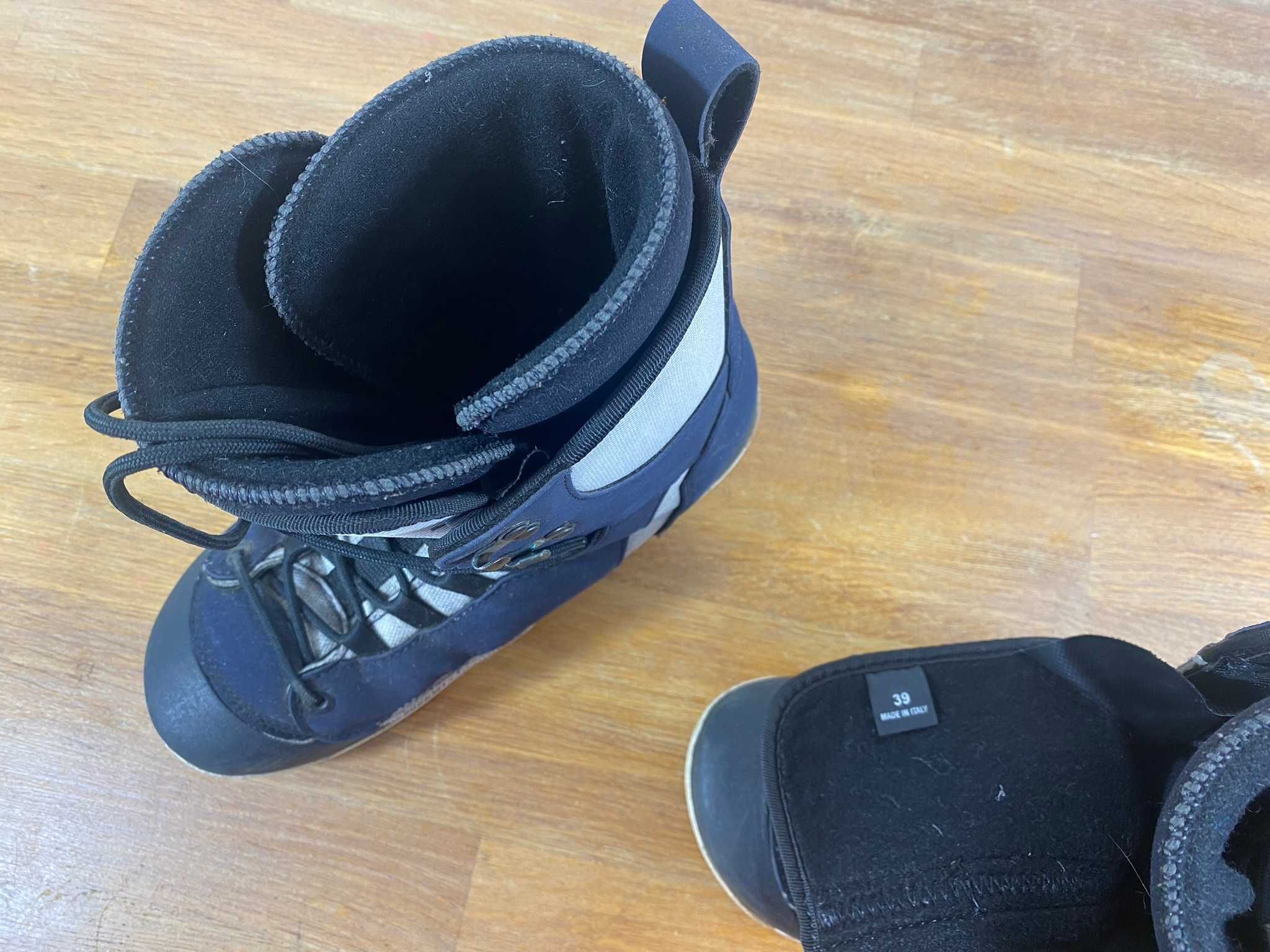 Buty snowboardowe – rozmiar 39