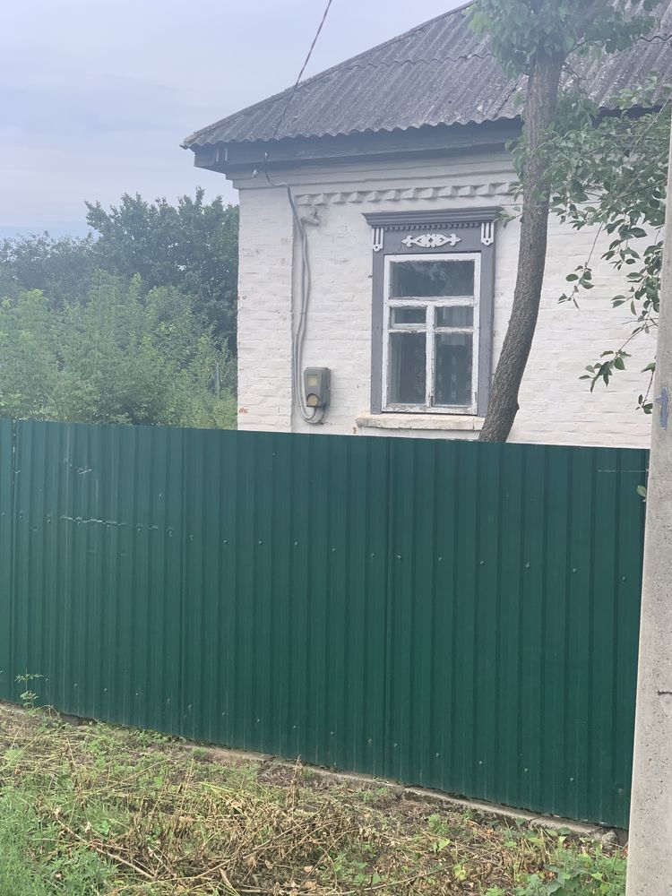 Дім в селі Матусів