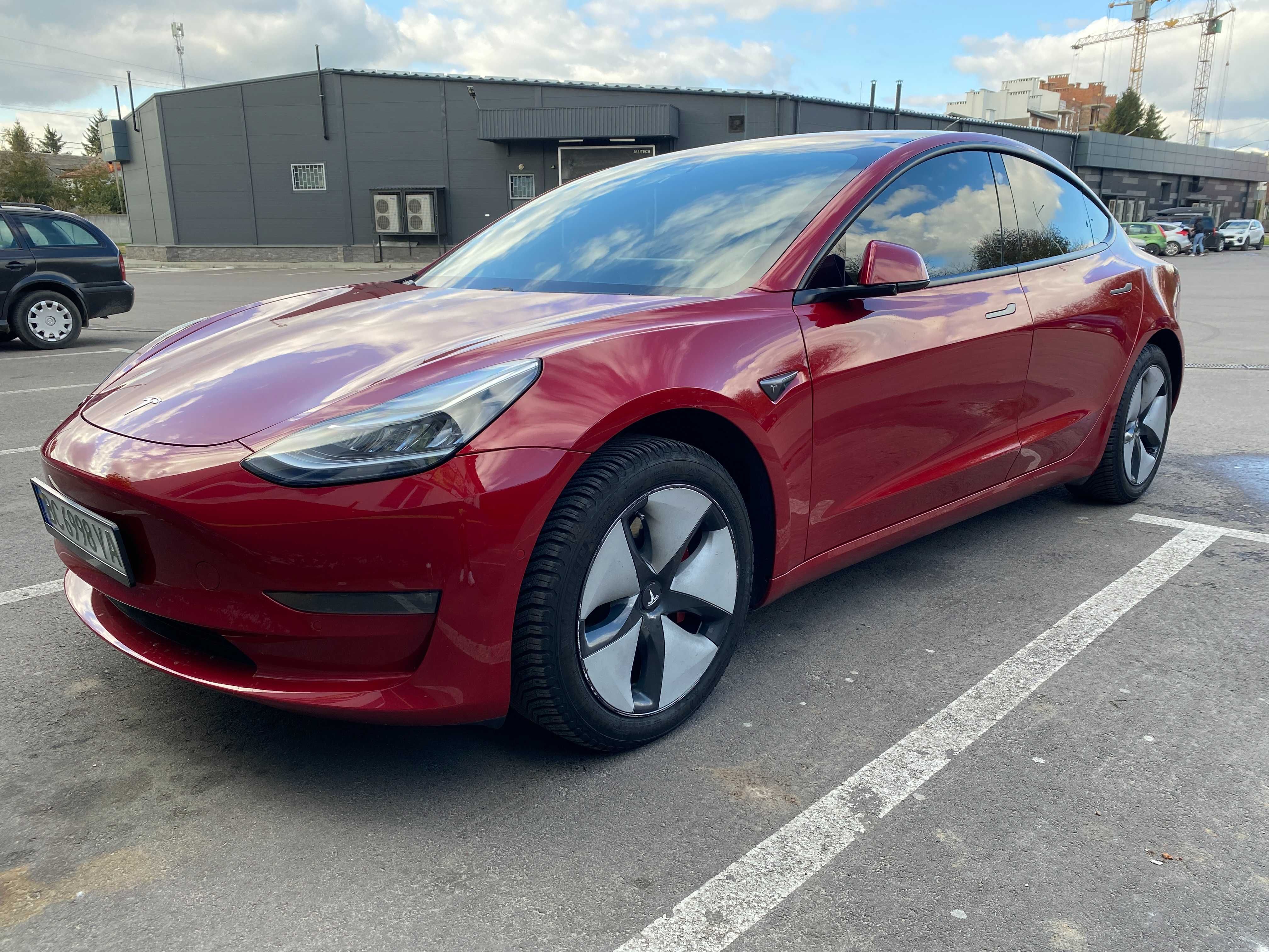 Tesla Model 3. 2018. Пригнана з США не бита. Повний автопілот!