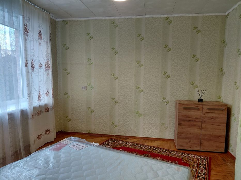 Оренда 4 км квартири