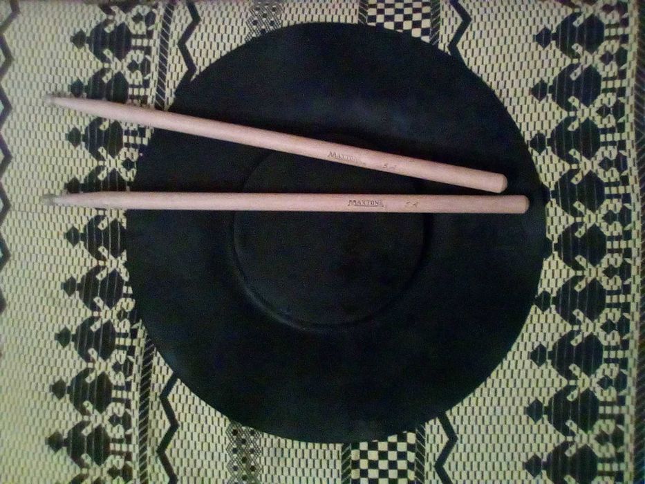 Продам ПЭД барабанный обучающий и палочки MAXTONE ADWC5AK