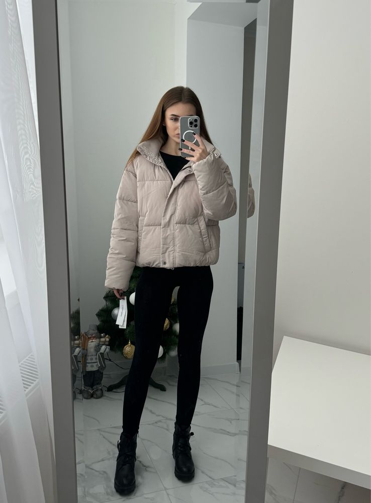 Жіночий пуховик Calvin Klein