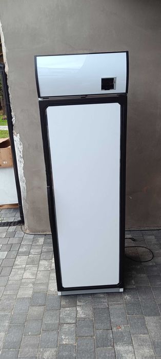 Witryna chłodnicza NORCOOL S76SL z blendą S-60 cm