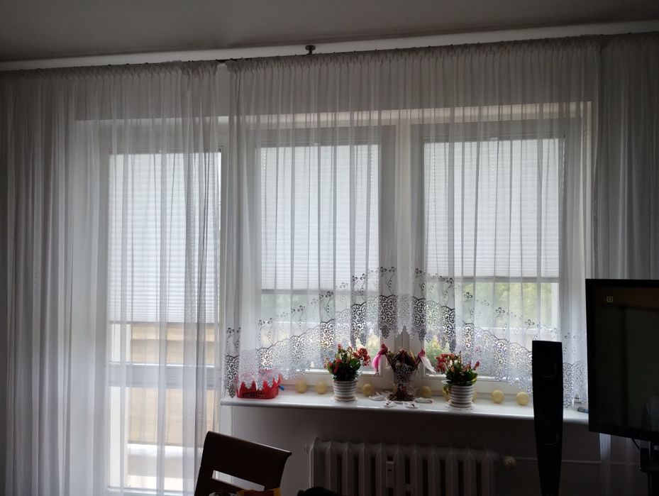 Firany białe 4,5x2,5 m z karniszem + grats