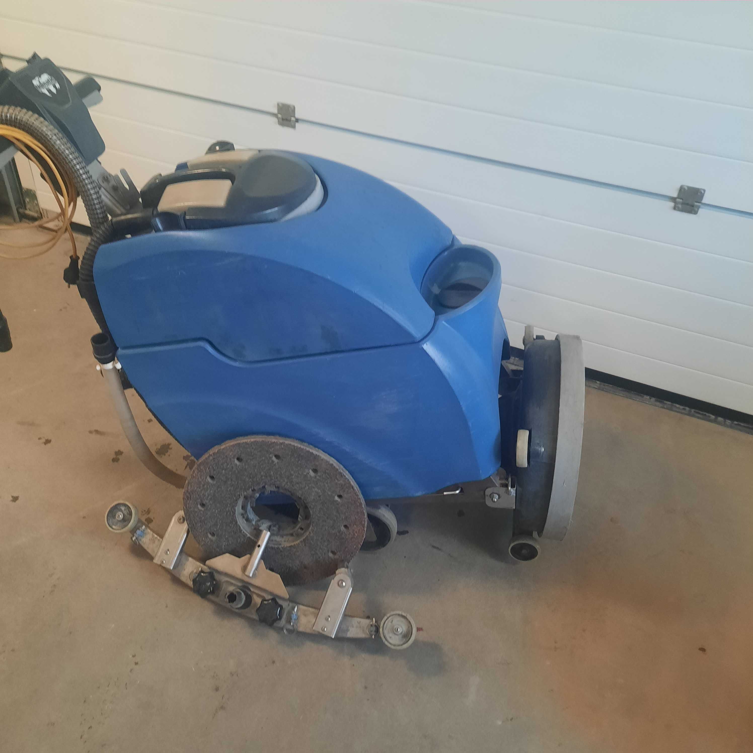 Myjka do podłóg, szorowarko-osuszarka Numatic TTB3450