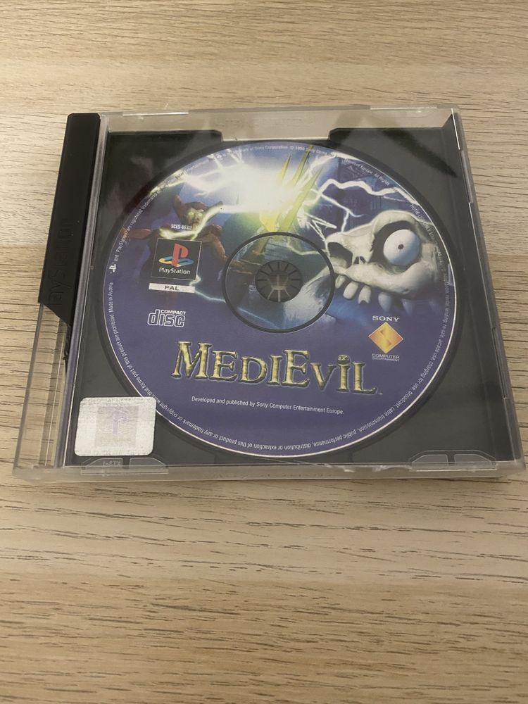 Medievel ps1 só o CD e a caixa com algum dano