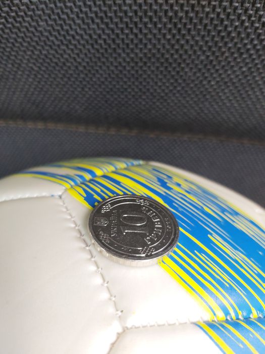 Монета номіналом 10 грн із зображенням ТРО ЗСУ на зворотньому  боці